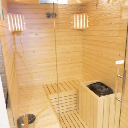 Couette-café Fabiola 4*