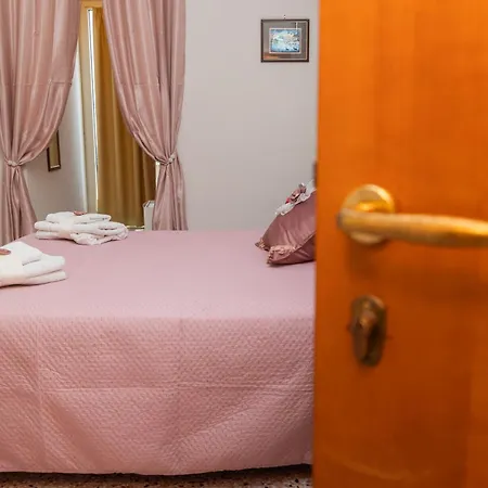 فندق مبيت وإفطار Fabiola بومبيي
