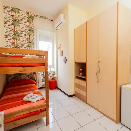 Fabiola فندق مبيت وإفطار بومبيي